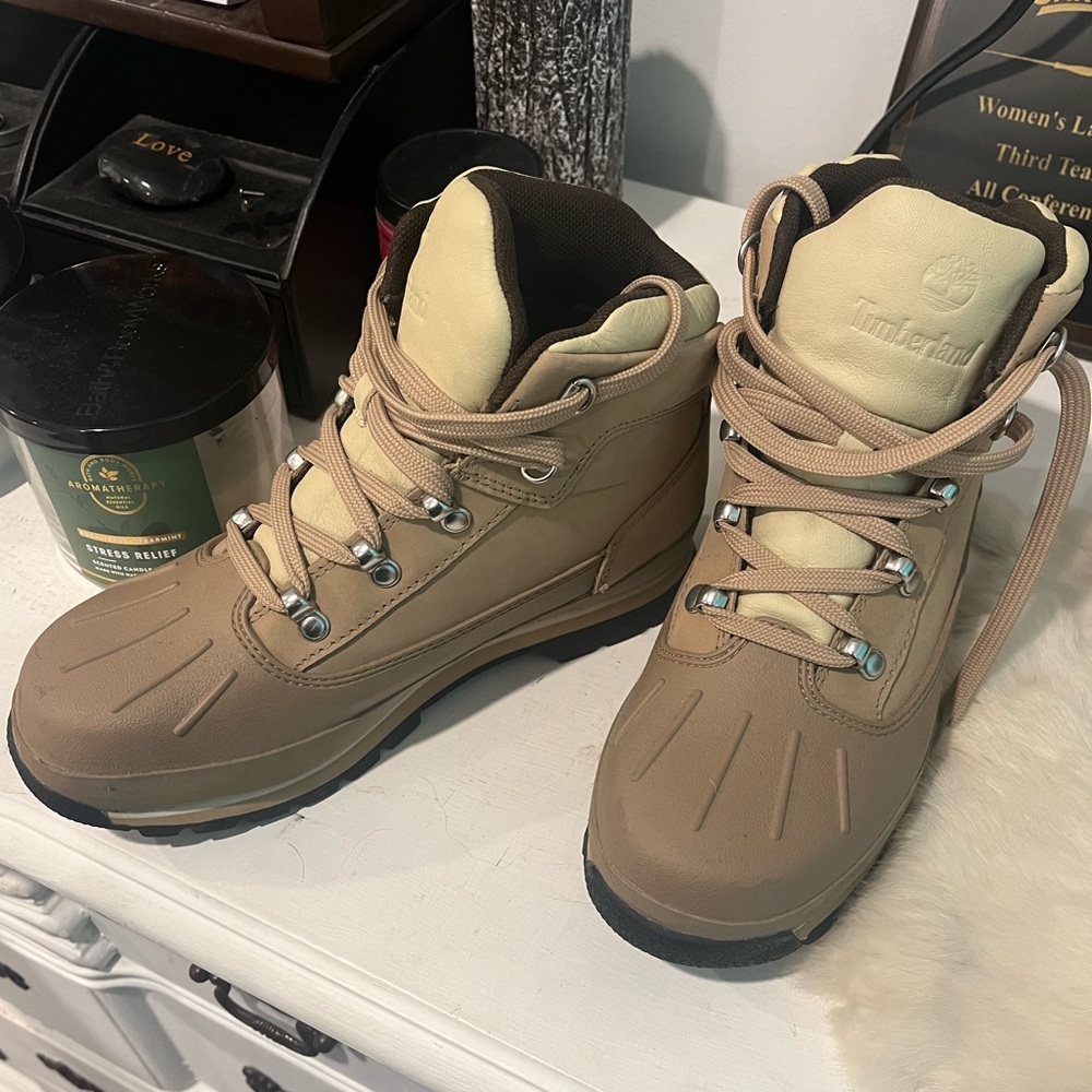 Weather boots